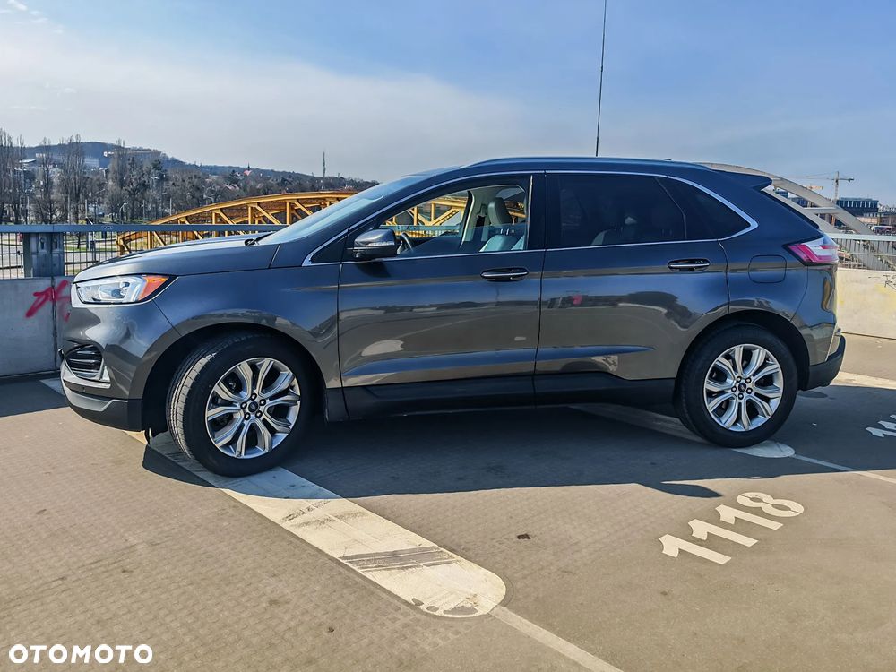 Ford Edge - 8