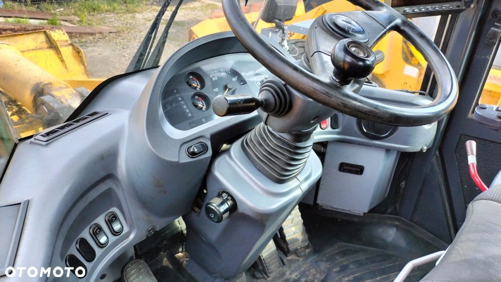 Komatsu WA 320 - 6 / 16500 kg / 4,5 m zasyp / klima / centralne smarowanie - 18