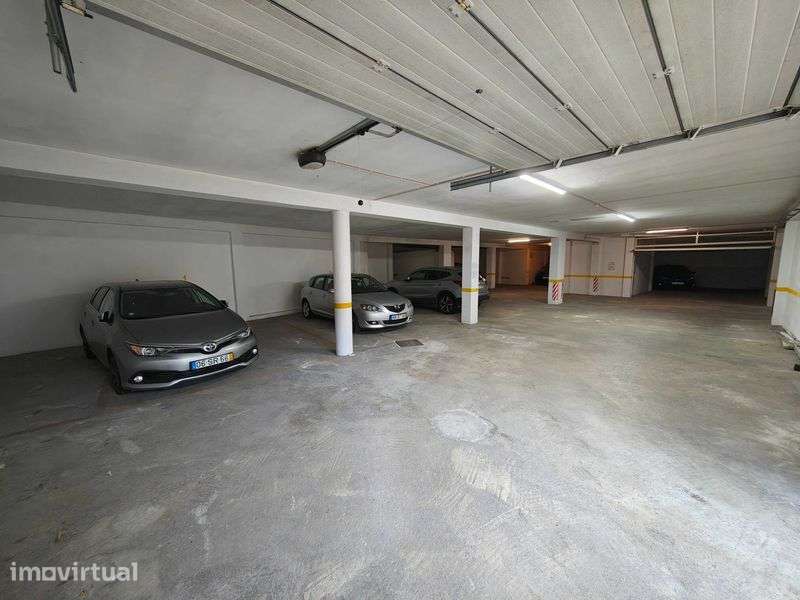 Arrendamento Aluguer Garagem Garagens Rua do Taxa (Braga) - Grande imagem: 3/10