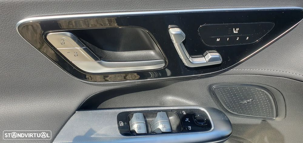 Mercedes-Benz EQE 300 Edition Electric Art - 18
