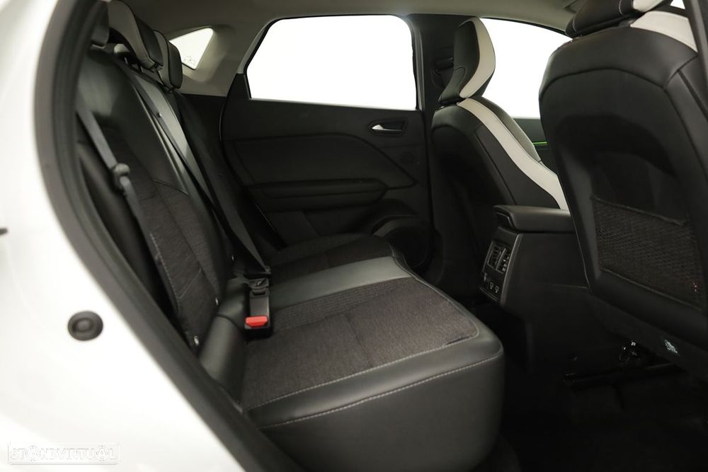 Renault Captur 1.0 TCe Techno Bi-Fuel - 24