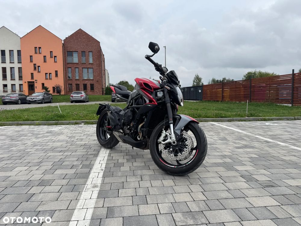 MV AGUSTA Brutale - 2