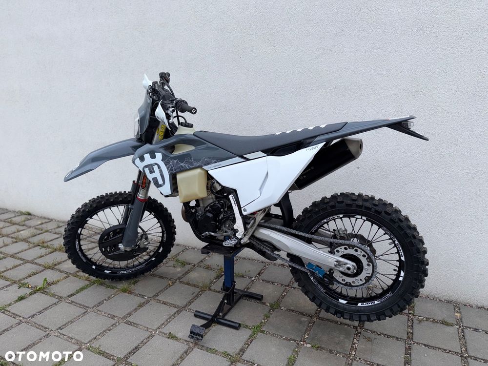 Husqvarna FE - 11