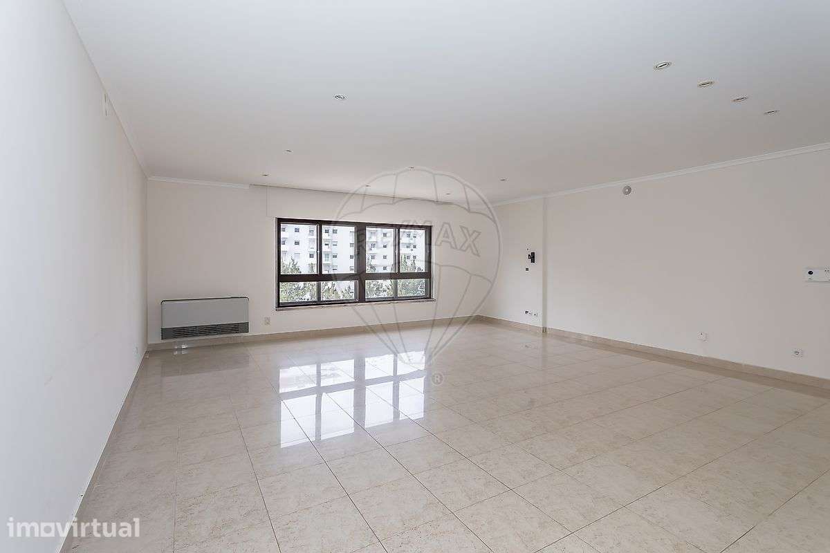 Apartamento T3 para arrendamento - Grande imagem: 2/32