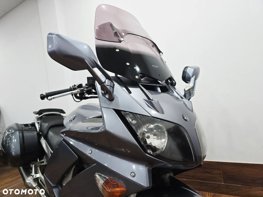 Yamaha FJR - 4