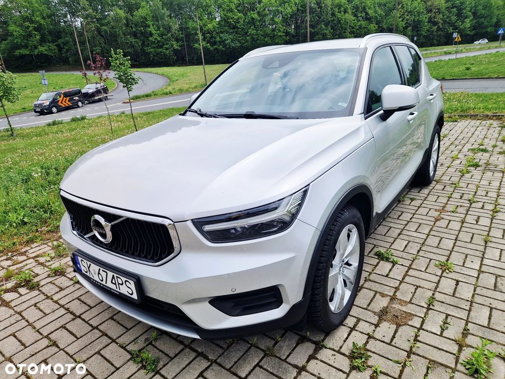 Volvo XC 40 D4 AWD R-Design - 1