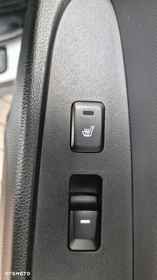 Kia Sportage 2.0 S - 18