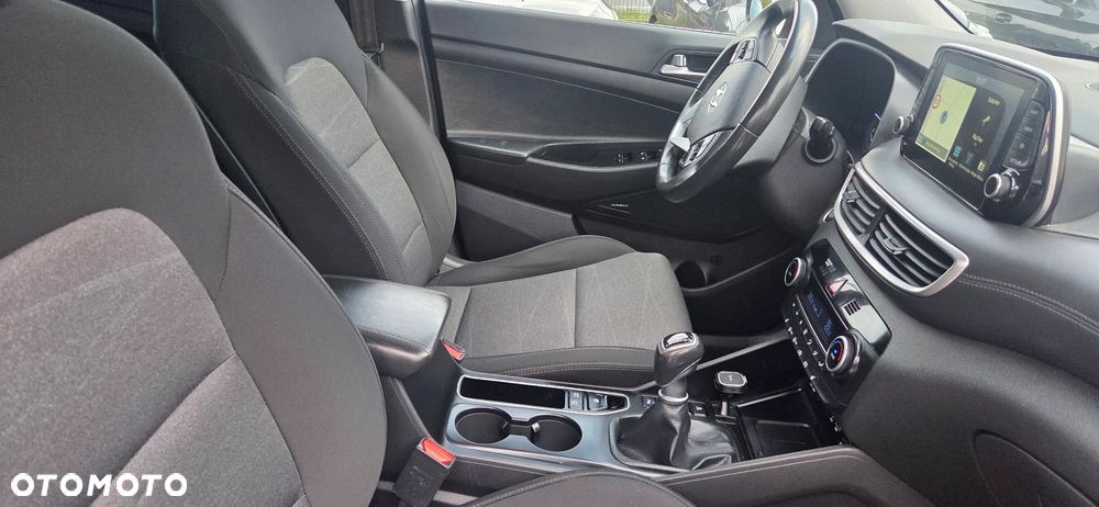 Hyundai Tucson 1.6 CRDi Comfort 2WD - 27