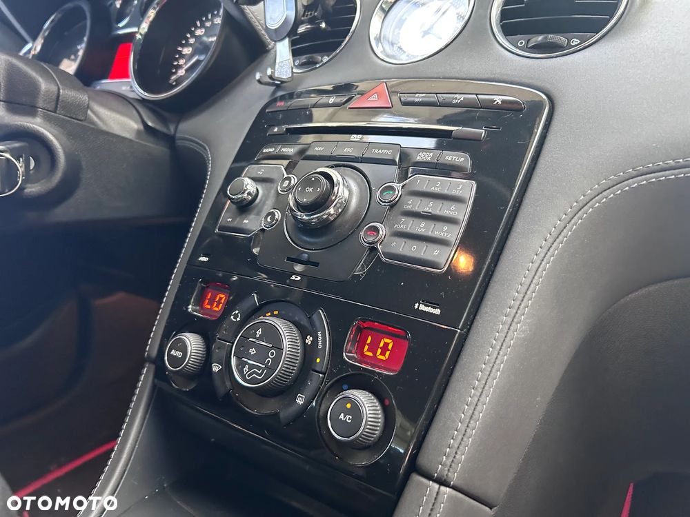 Peugeot RCZ 1.6 THP - 11