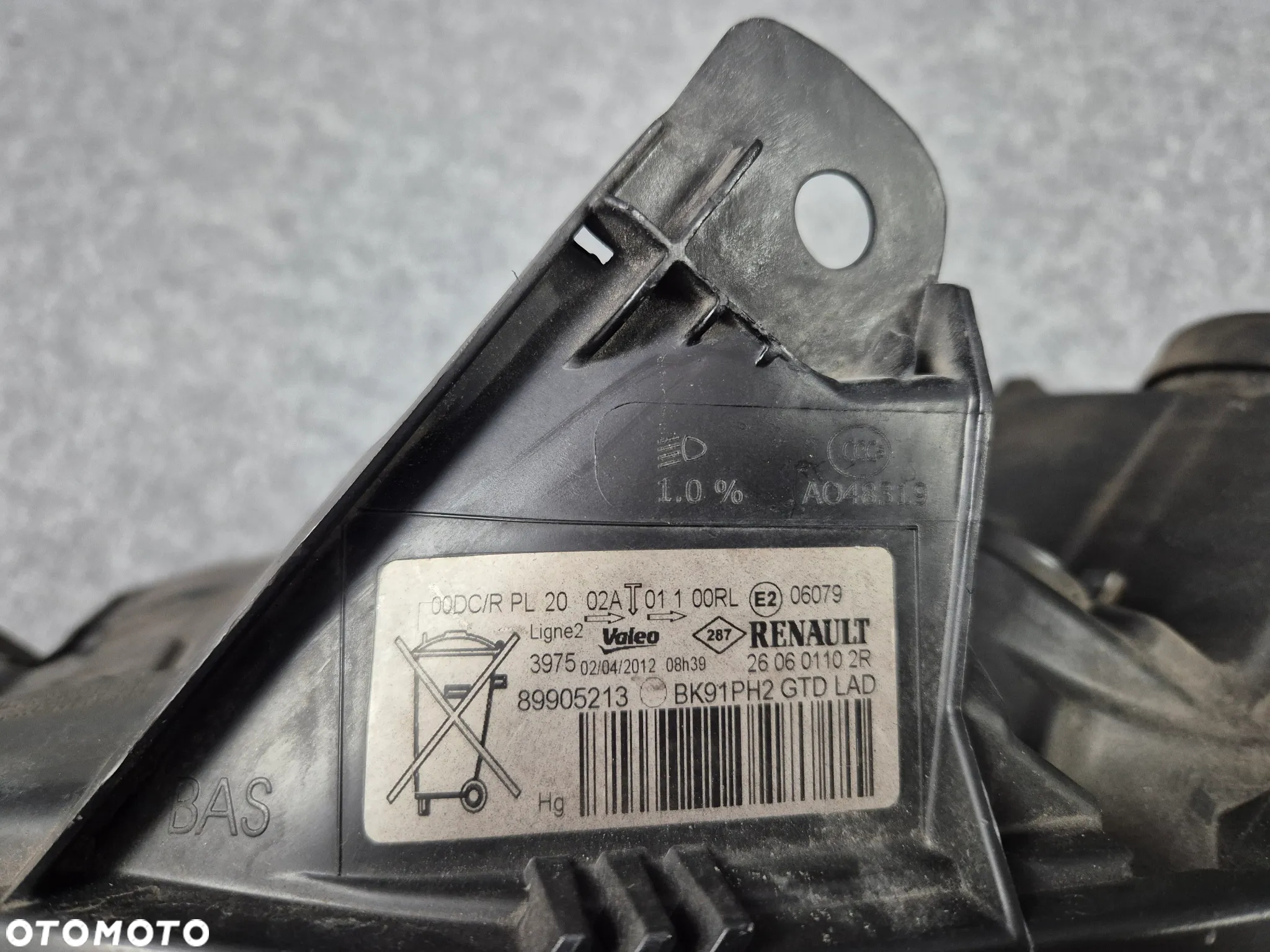 REFLEKTORY LAMPY PRZEDNIE PRAWA + LEWA - RENAULT LAGUNA III LIFT XENON 13-15 - 25
