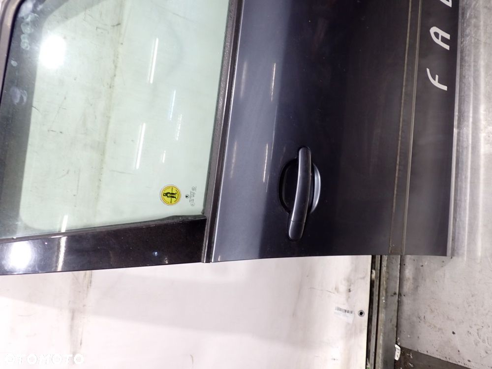 DRZWI PRAWY PRZÓD SKODA FABIA II 1.4MPI - 2