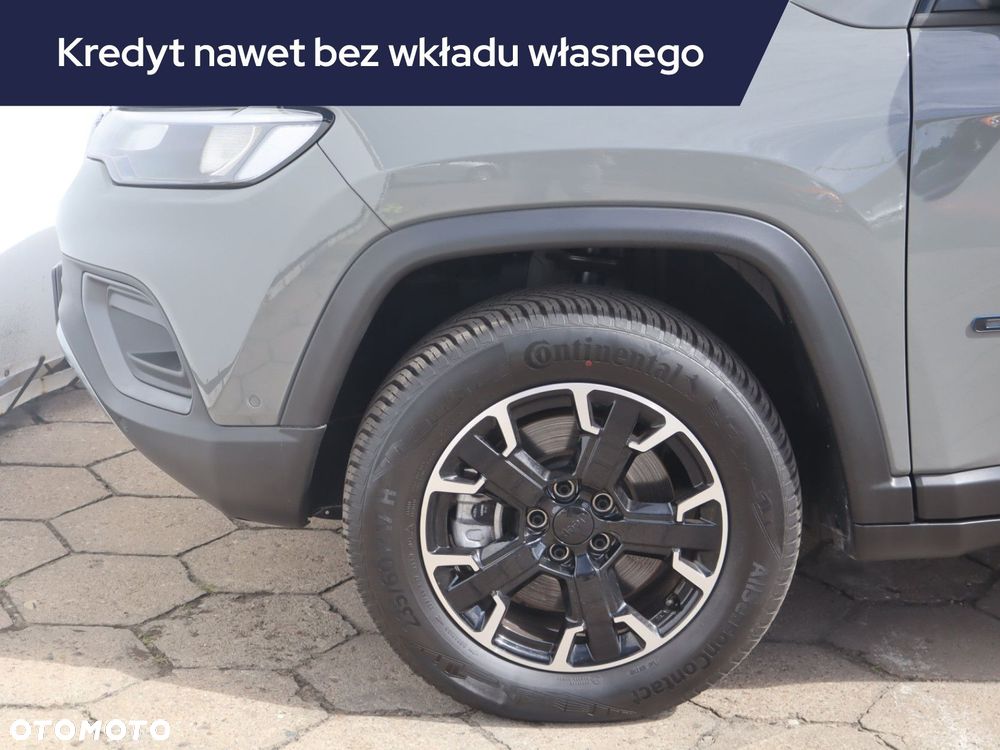 Jeep Compass - 15