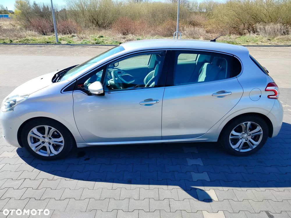 Peugeot 208 1.6 VTi Allure - 2
