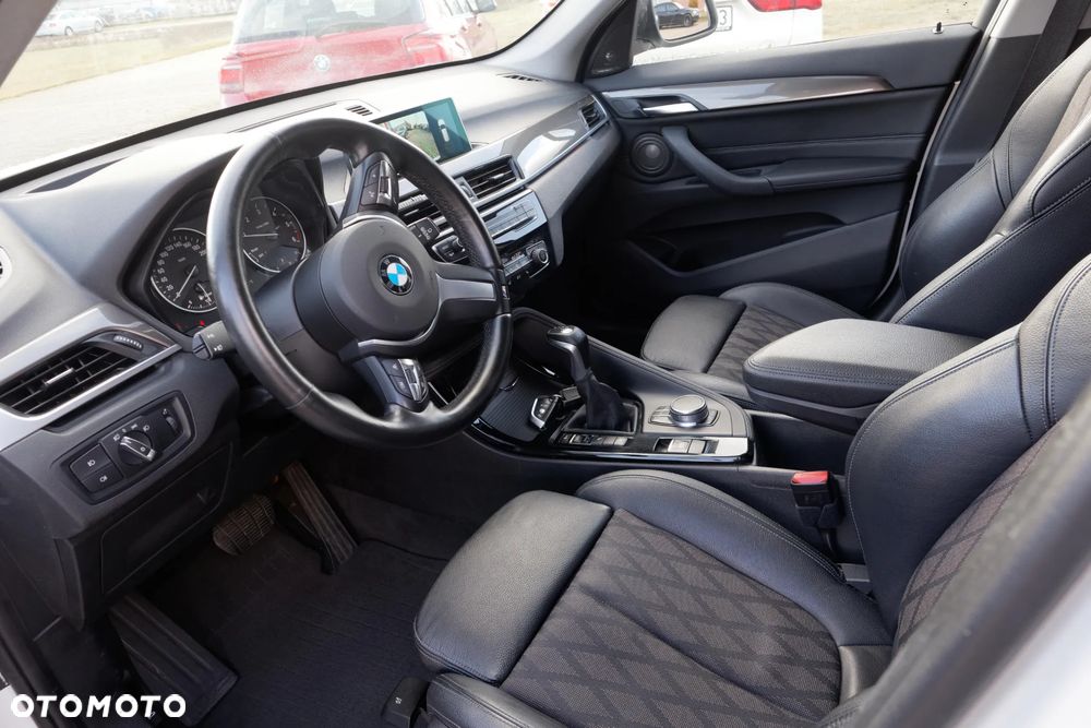 BMW X1 xDrive20d xLine - 18