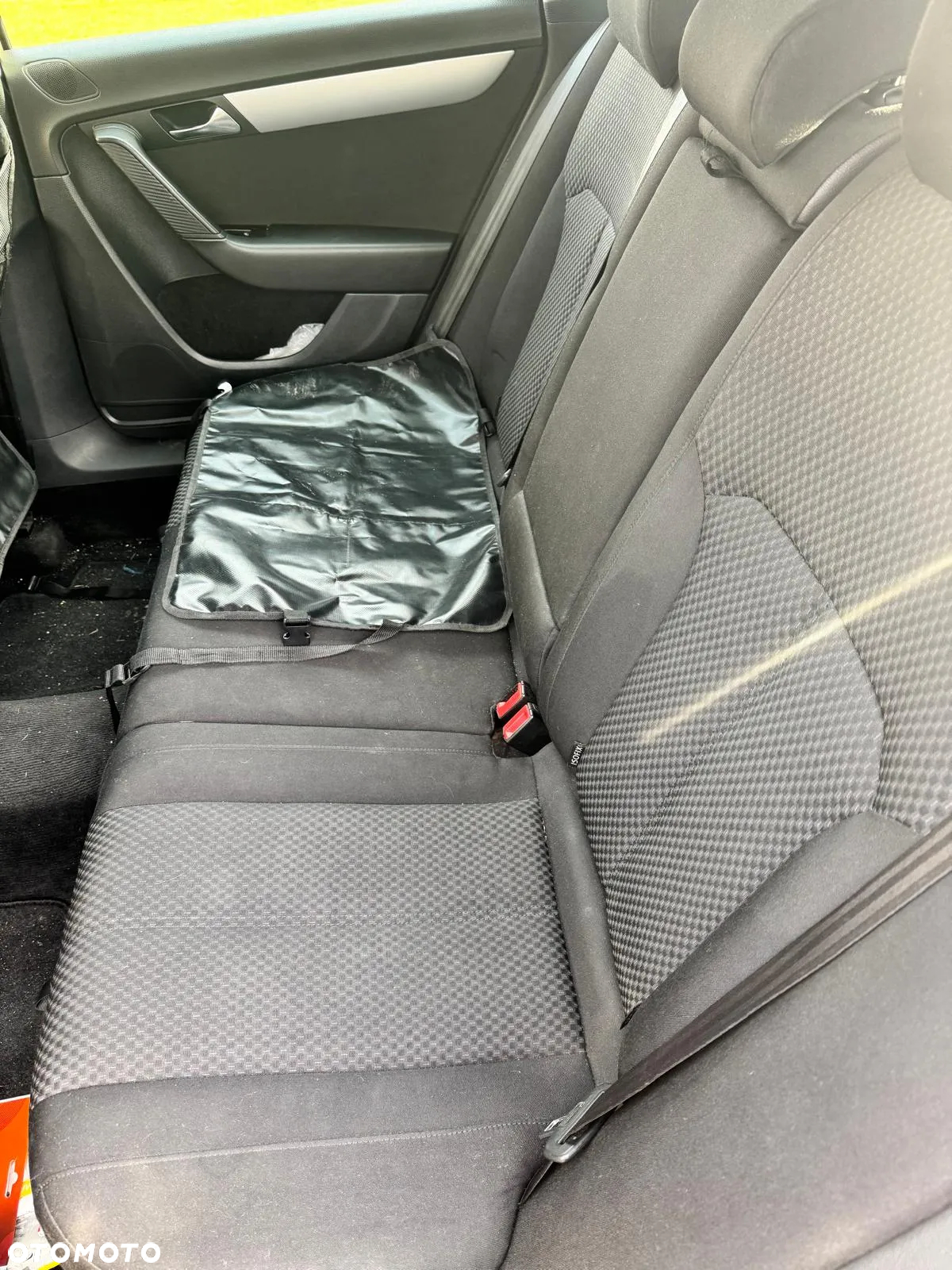 Volkswagen Passat 1.6 TDI Comfortline - 7
