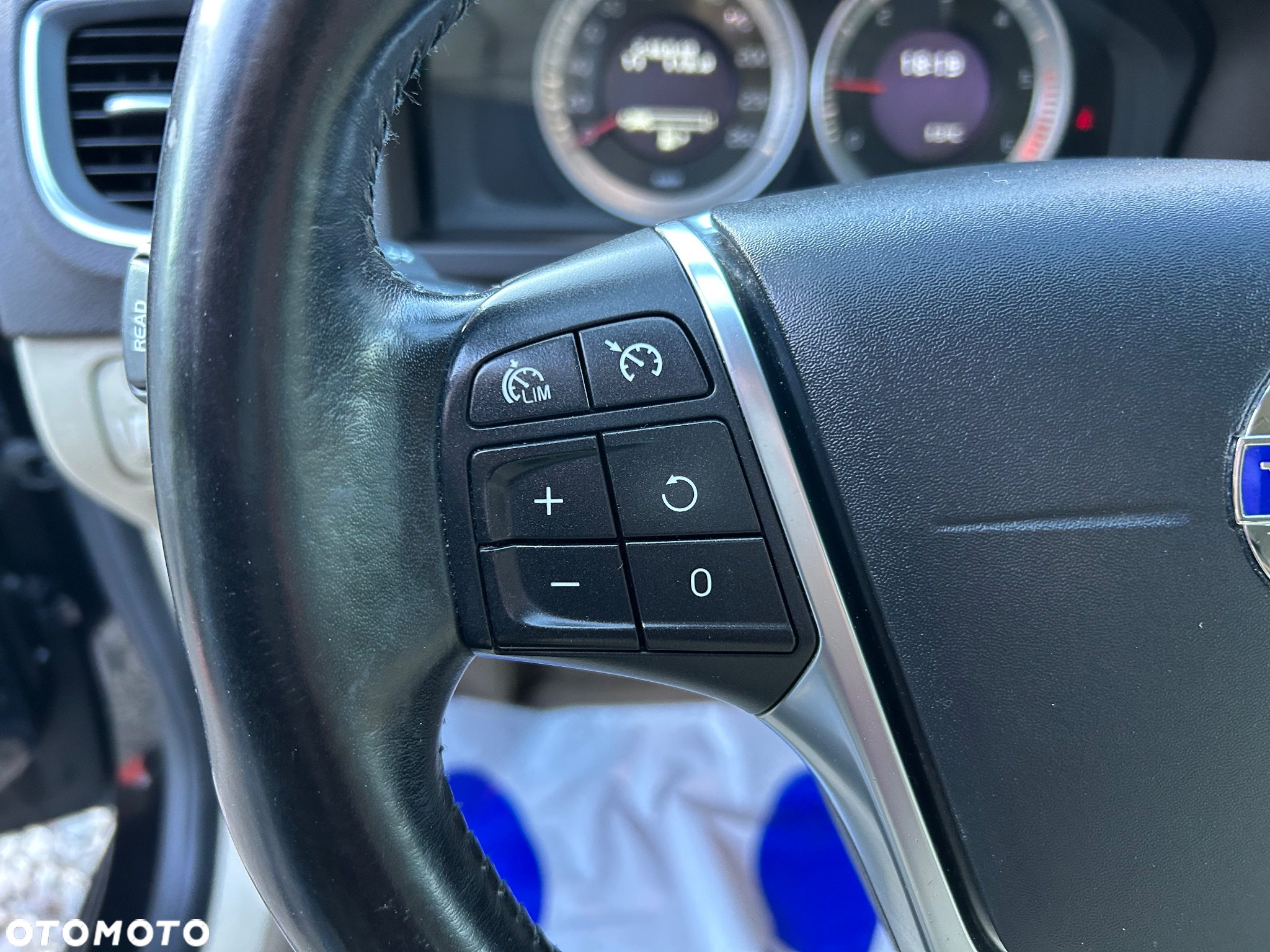 Volvo V60 D2 Summum - 16