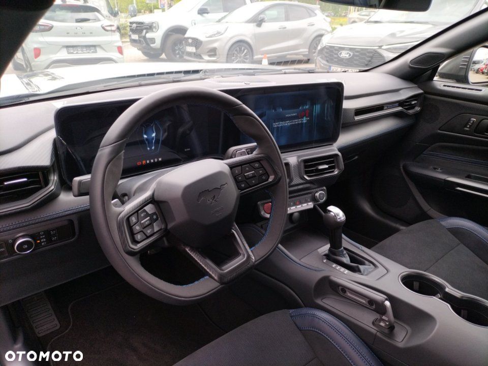 Ford Mustang - 7