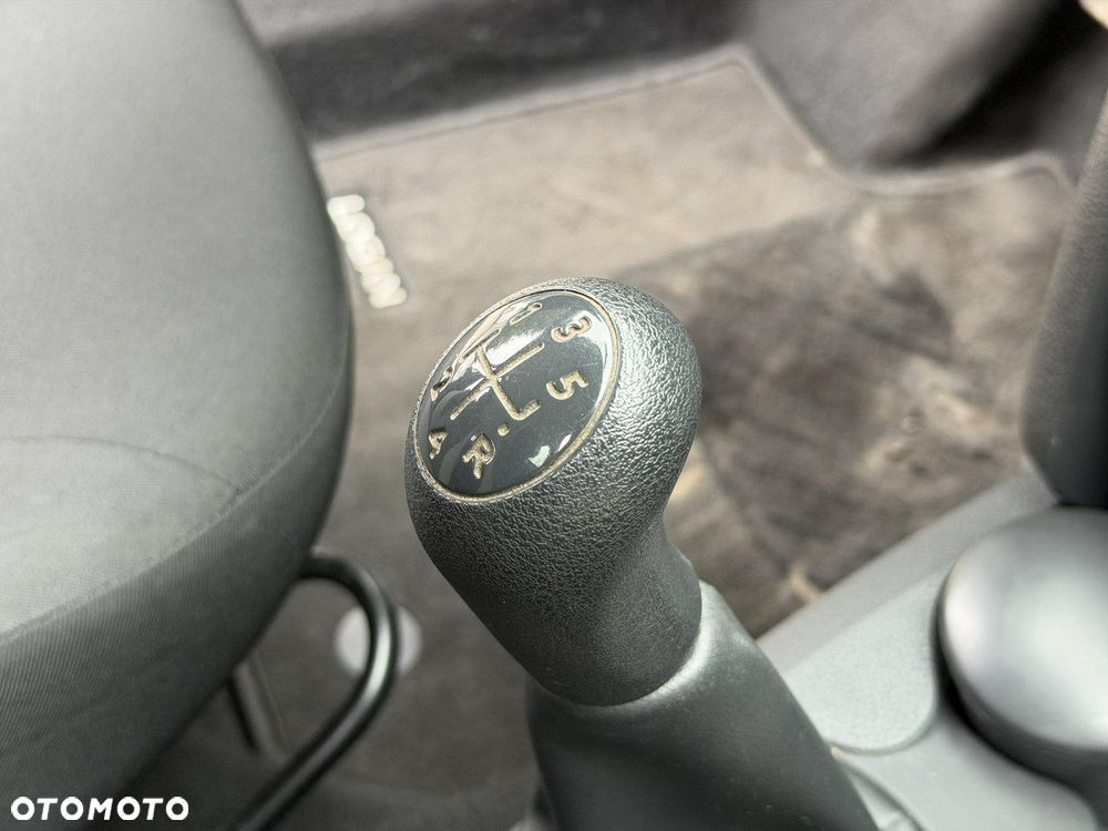 Dacia Logan - 18