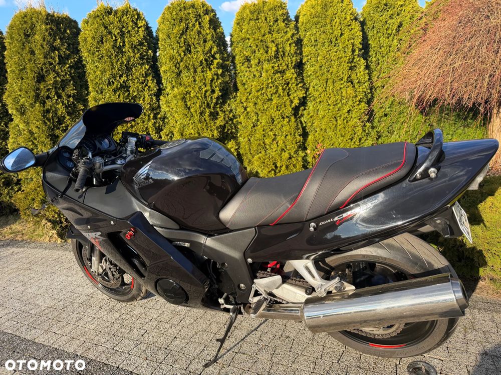 Honda CBR - 36