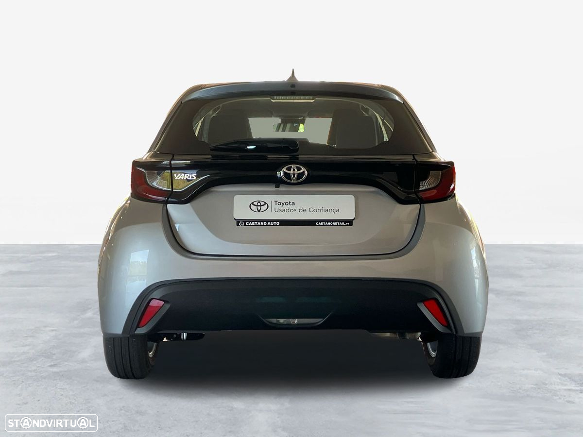 Toyota Yaris - 4