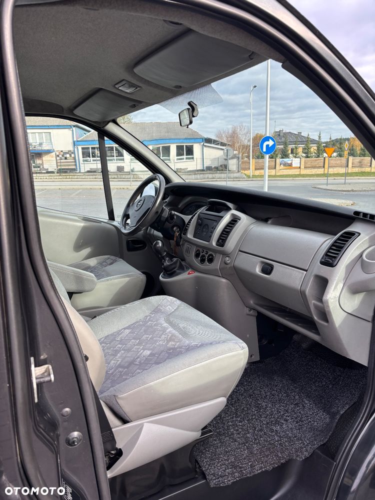 Opel Vivaro - 16