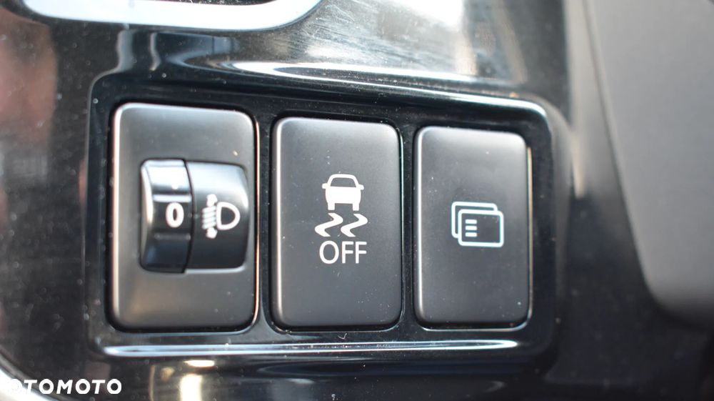 Mitsubishi Outlander - 38