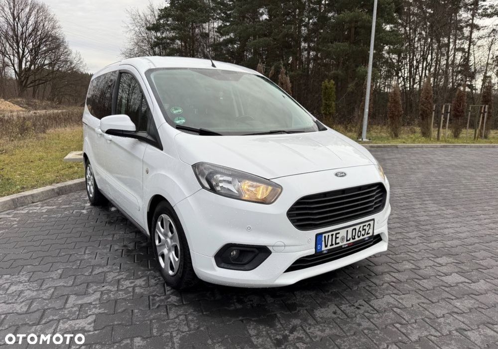 Ford Tourneo Courier 1.5 TDCi Trend - 25