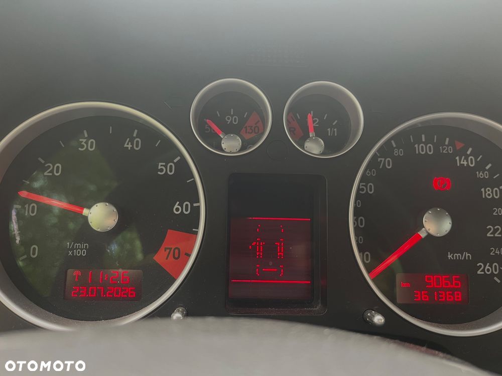 Audi TT Coupé 1.8T - 10