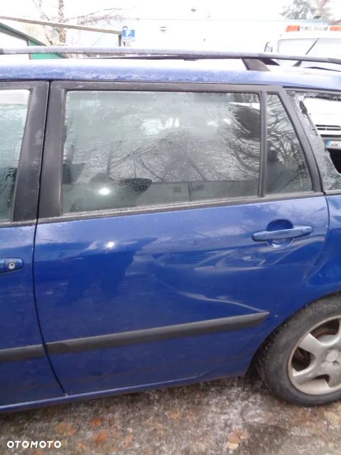 DRZWI L.T TOYOTA COROLLA E12 KOMPL. 8Q4  KOMBI - 1