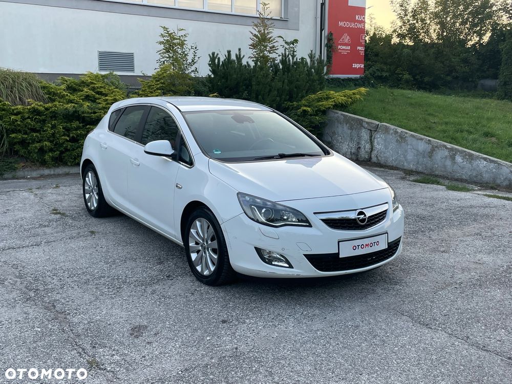 Opel Astra 1.4 Turbo Exklusiv - 33
