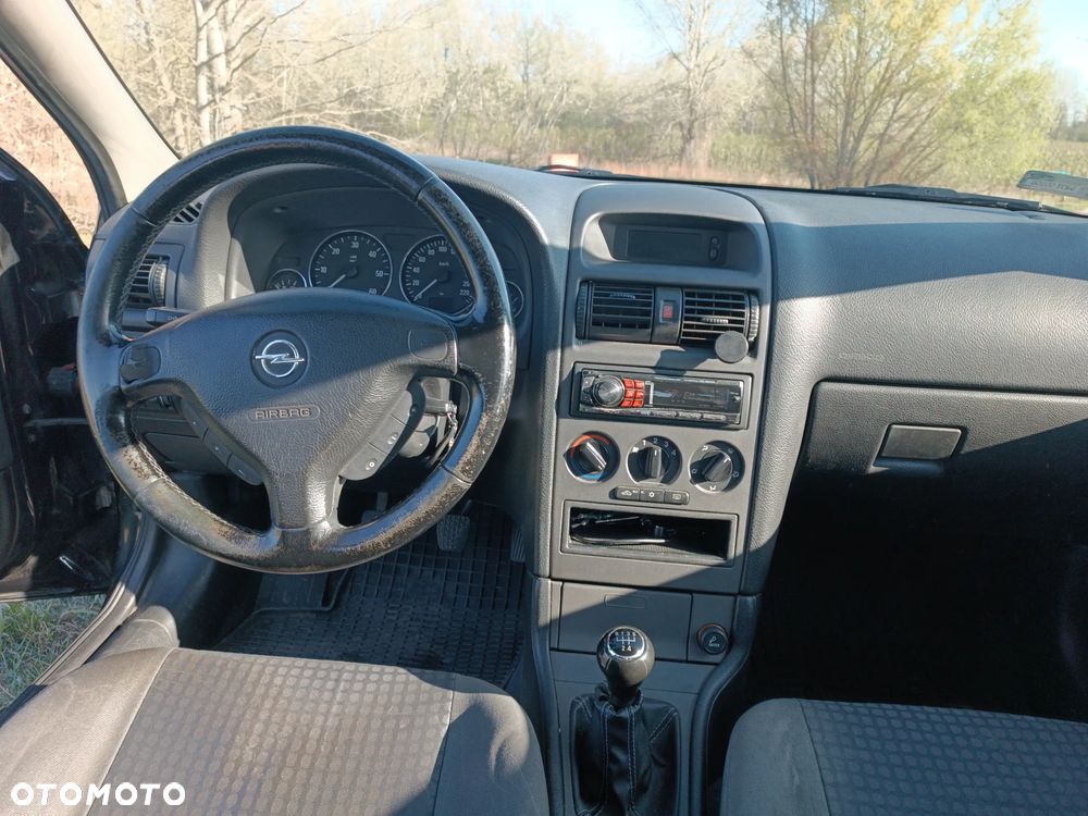 Opel Astra 1.7 DTI - 12