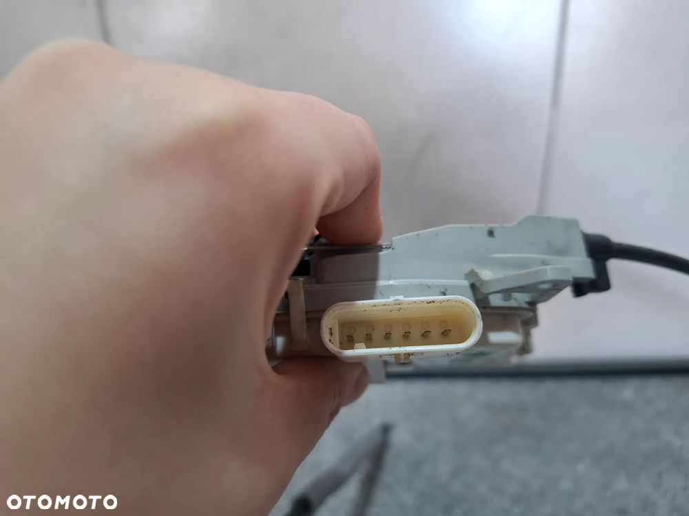 Zamek lewy tył Seat Leon II lift 2012 rok 6- PINÓW nr 1P0839015D - 3