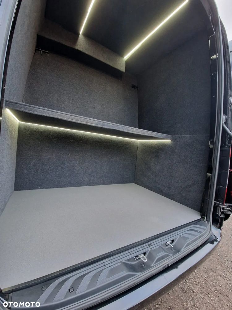 Mercedes-Benz Sprinter - 34