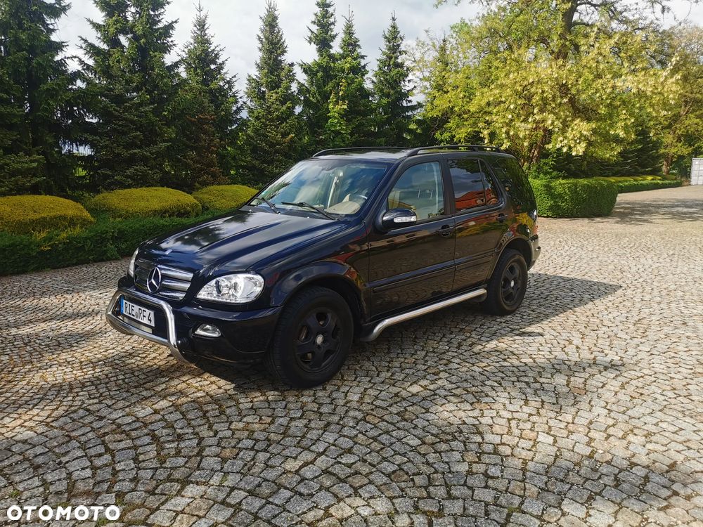 Mercedes-Benz ML 320 - 1