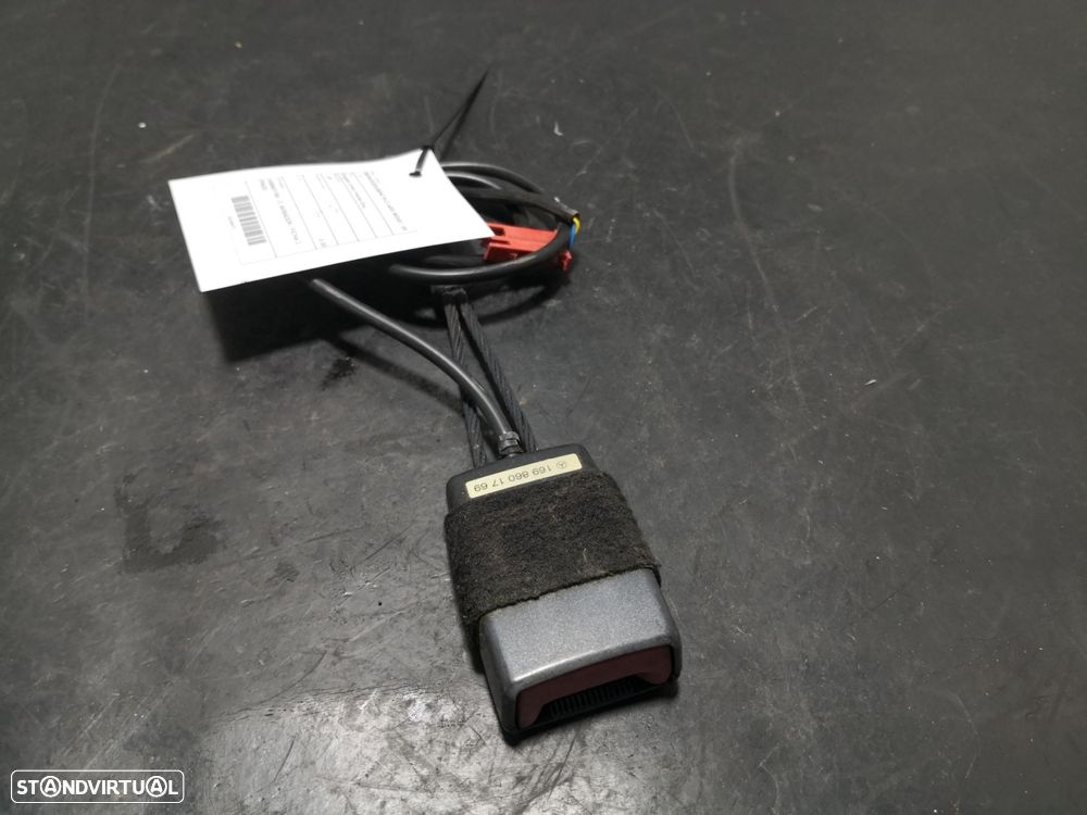 Engate Cinto Frente Esq Mercedes-Benz B-Class (W245) - 1
