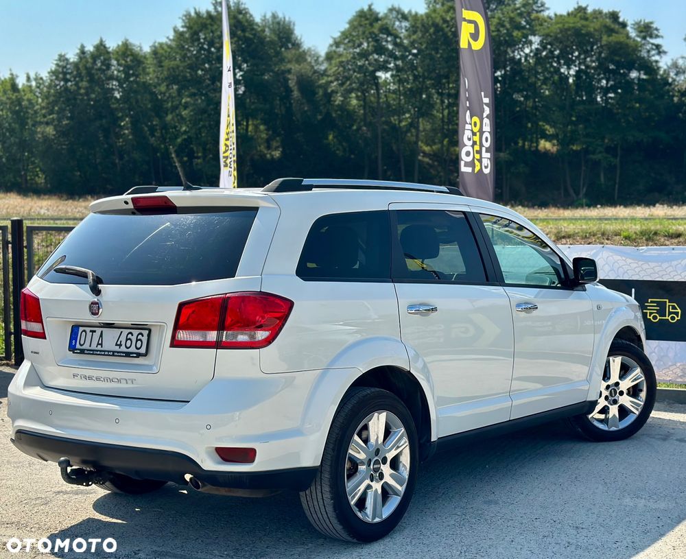Fiat Freemont 2.0 Multijet Black Code AWD - 8