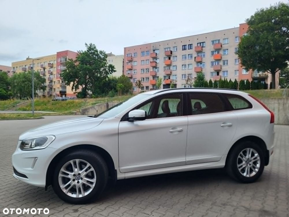 Volvo XC 60 D4 Geartronic Momentum - 18