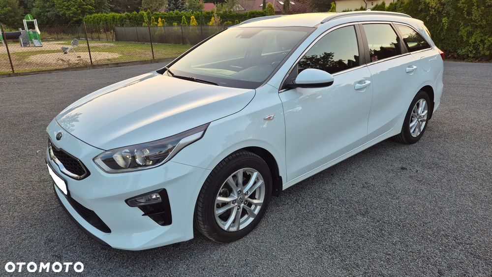 Kia Ceed - 14