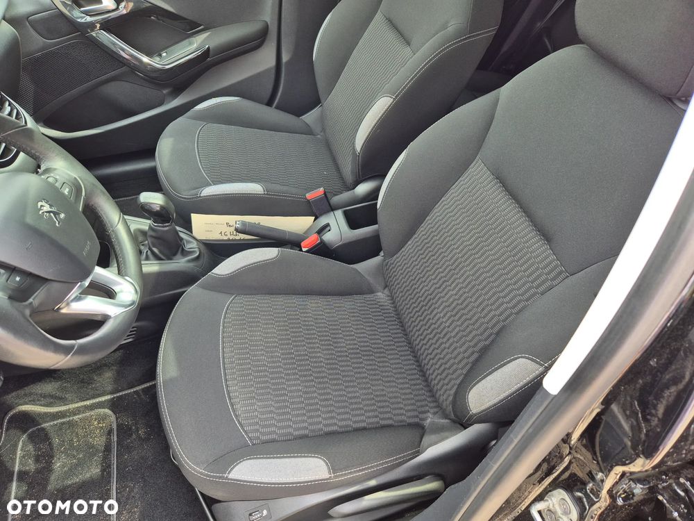 Peugeot 208 1.6 BlueHDi Active S&S - 12