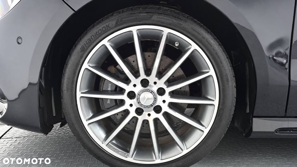 Mercedes-Benz CLA 250 4Matic 7G-DCT AMG Line - 23