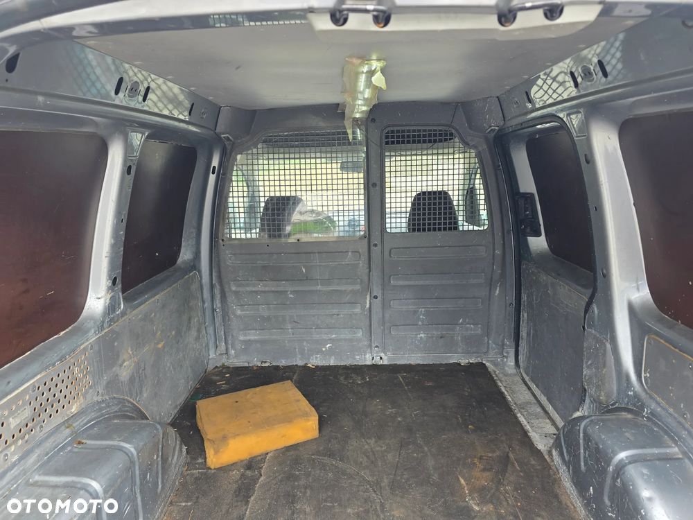 Volkswagen Caddy - 21