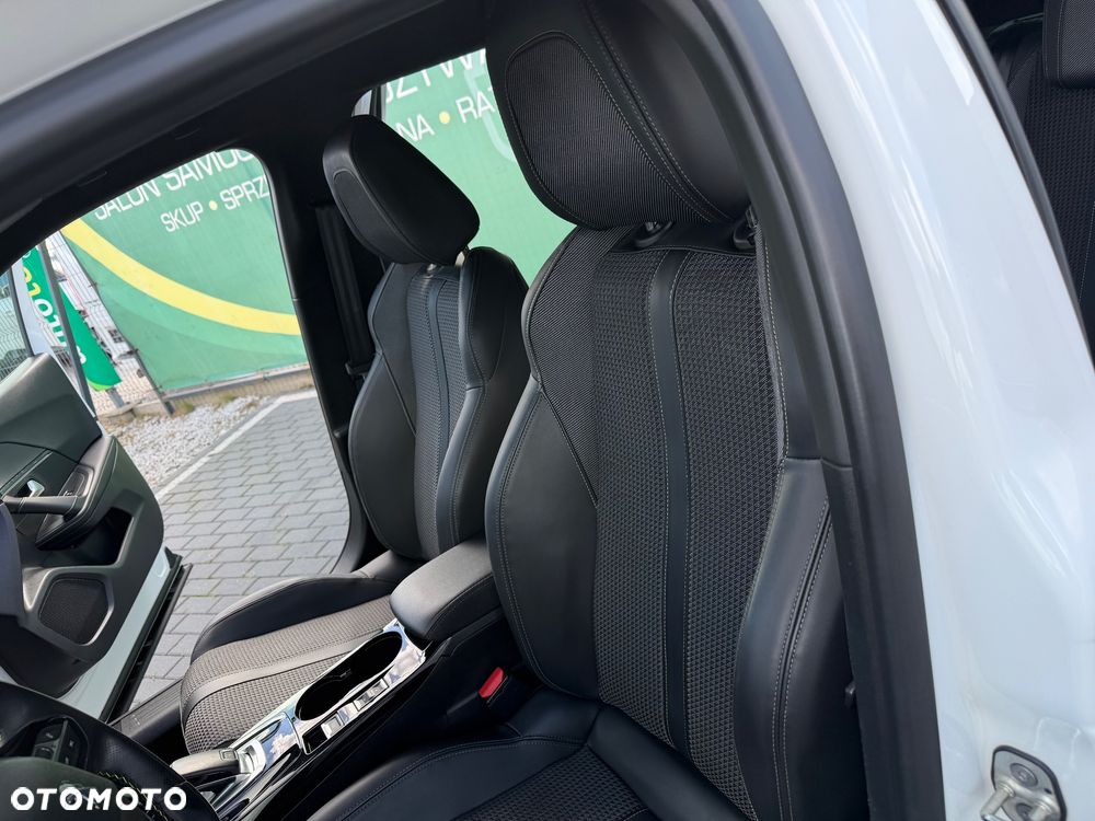 Peugeot 2008 1.5 BlueHDi GT Line S&S EAT8 - 9