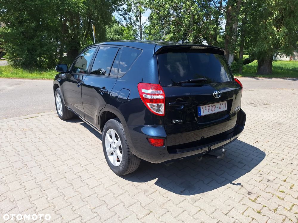 Toyota RAV4 - 2