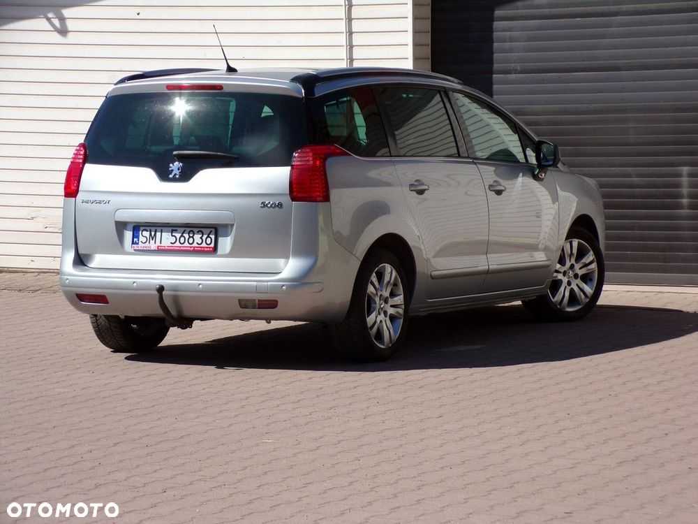 Peugeot 5008 - 12
