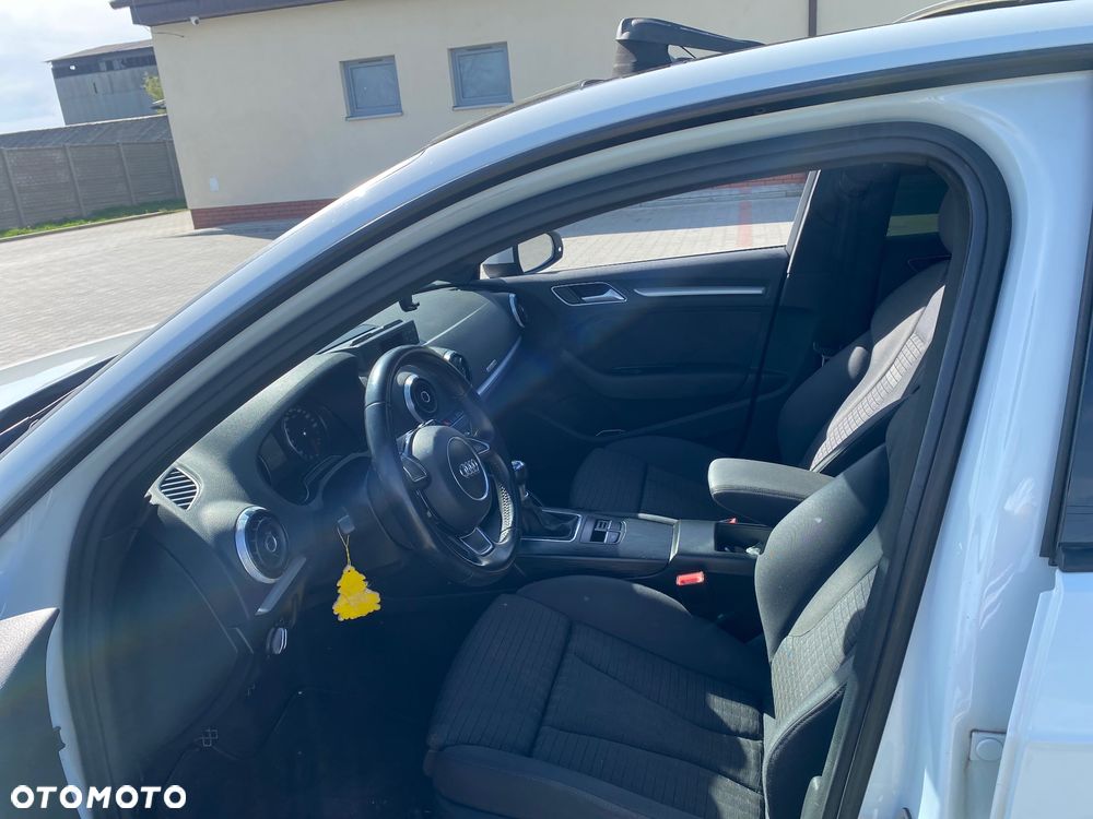 Audi A3 Sportback 2.0 TDI quattro Ambiente - 6