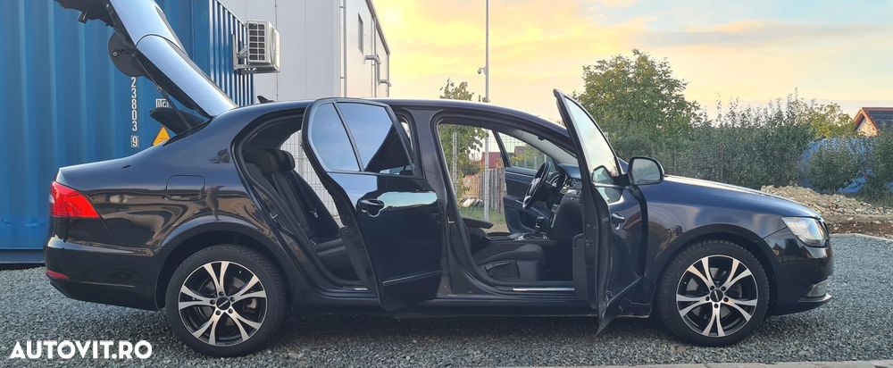 Skoda Superb 2.0 TDI Active - 4