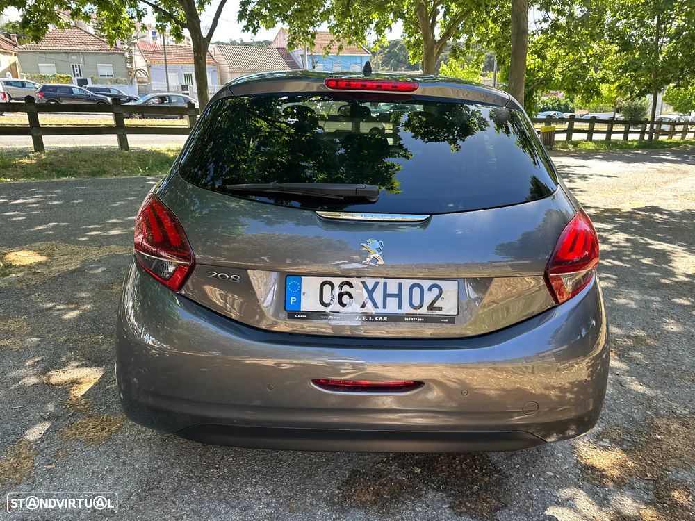 Peugeot 208 1.2 PureTech Signature - 10