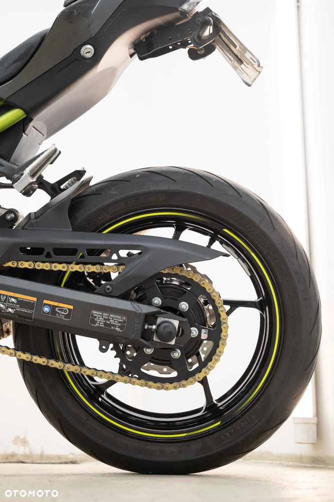 Kawasaki Z 900 - 35