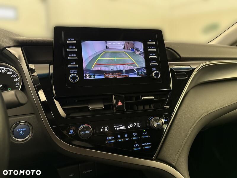 Toyota Camry 2.5 Hybrid Comfort CVT - 17