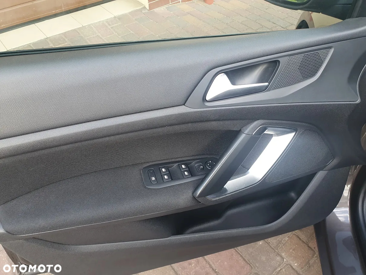 Peugeot 308 PureTech 130 GPF Stop & Start Active - 17